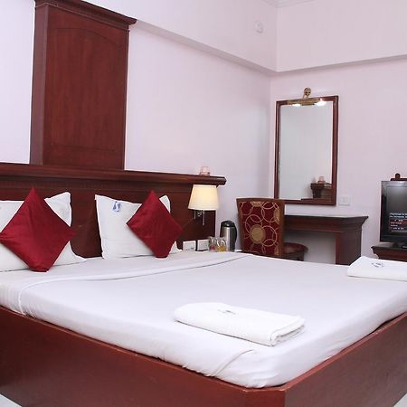Zip By Spree Hotels Surabi International Vellore Exteriér fotografie