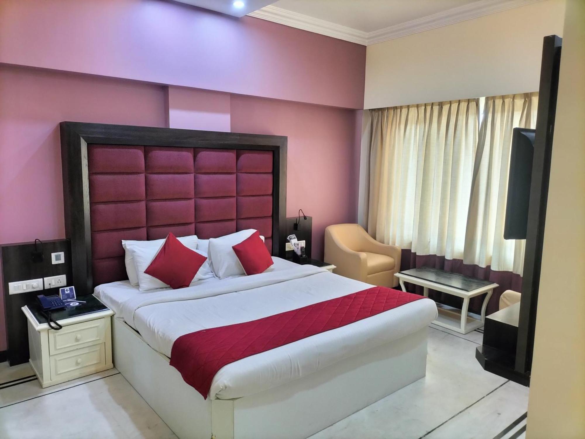 Zip By Spree Hotels Surabi International Vellore Exteriér fotografie